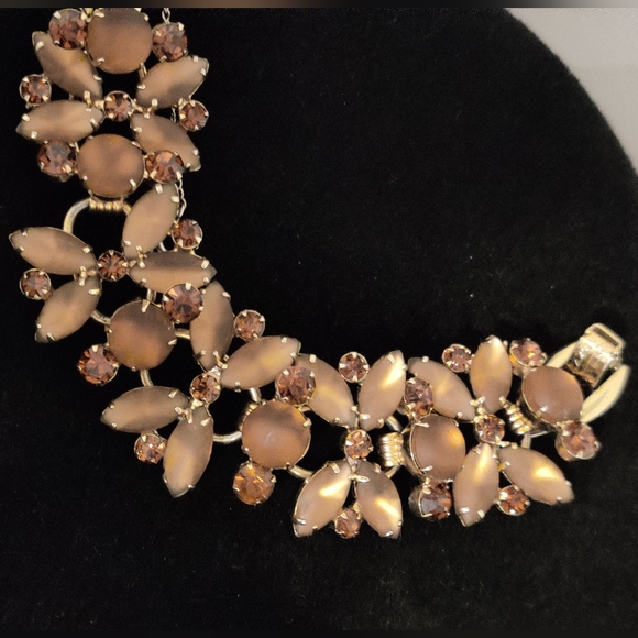 Vintage Confirmed Juliana Spectacular Glowing Frosted Topaz Silk Glass Bracelet - Picture 2 of 14